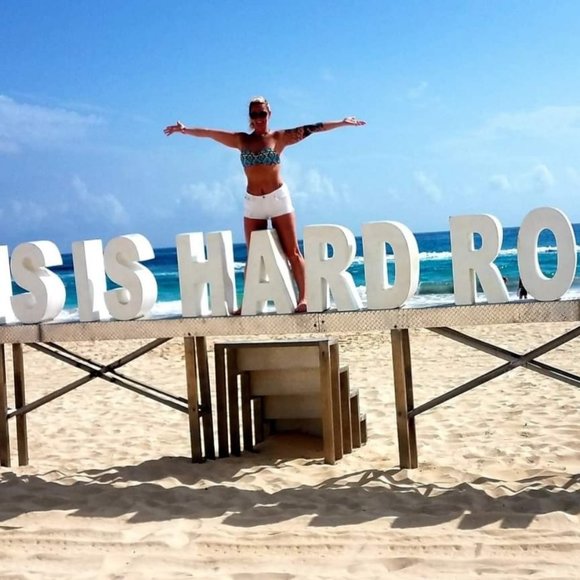 Hi! - Picture 1 of 1